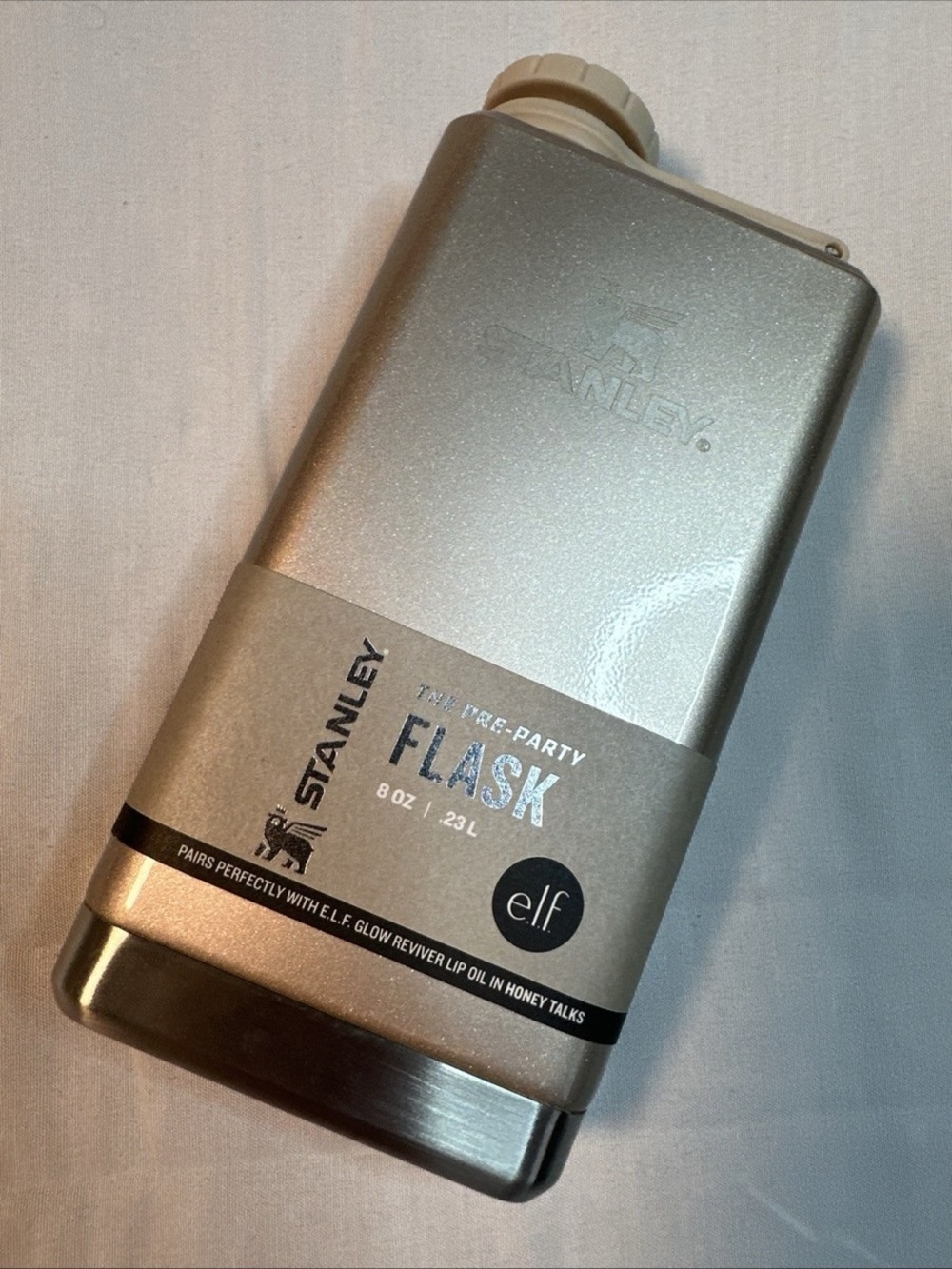Brand New Stanley x elf Stainless Steel 8oz Pre Party Flask Gold